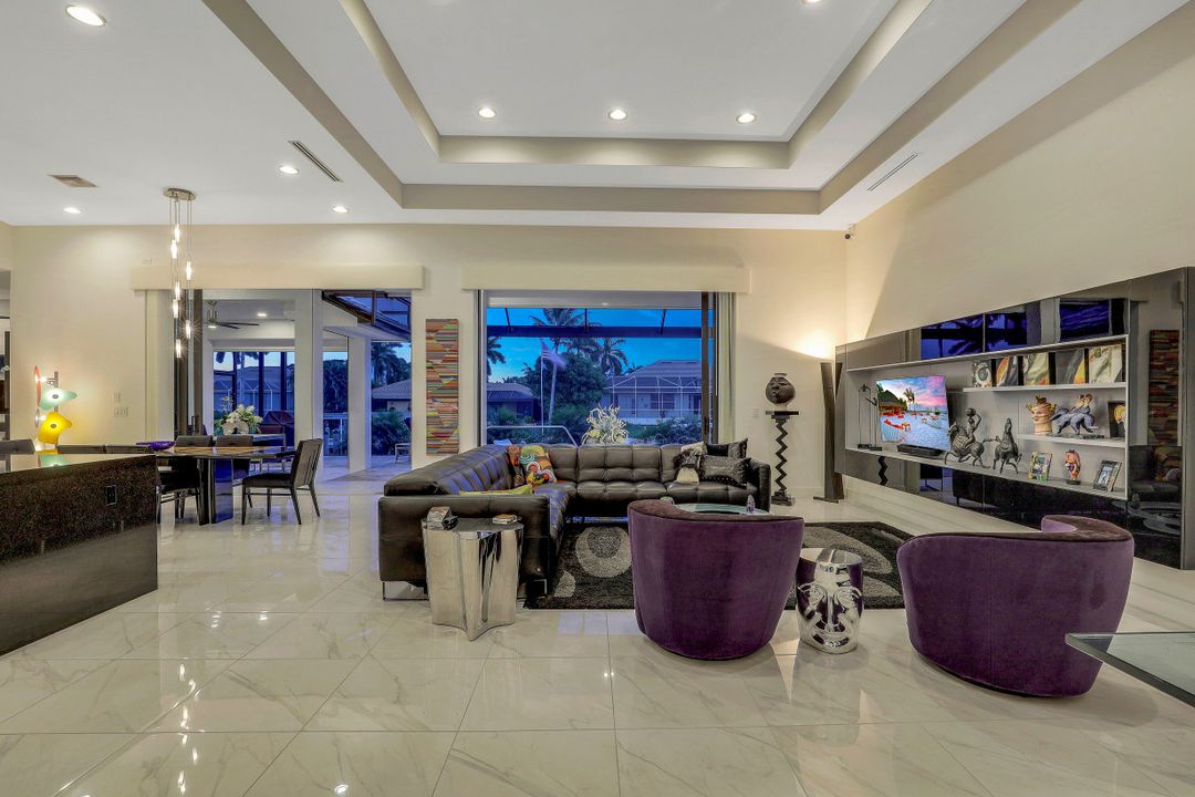 1567 Jamaica Ct, Marco Island, FL 34145