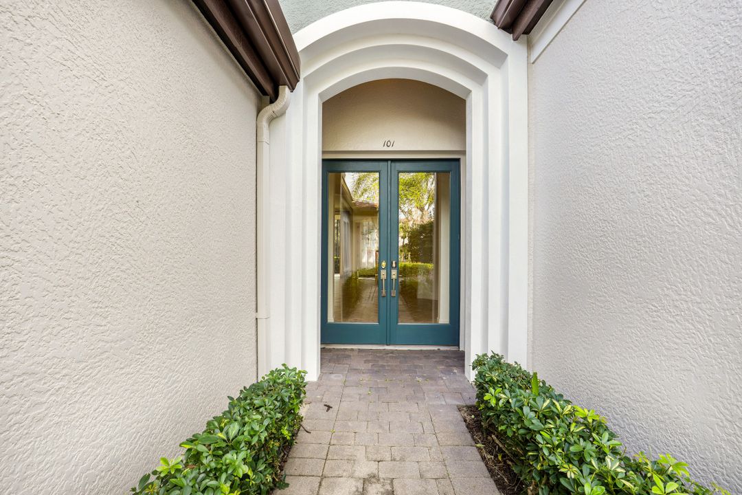 28570 Calabria Ct #101, Naples, FL 34110