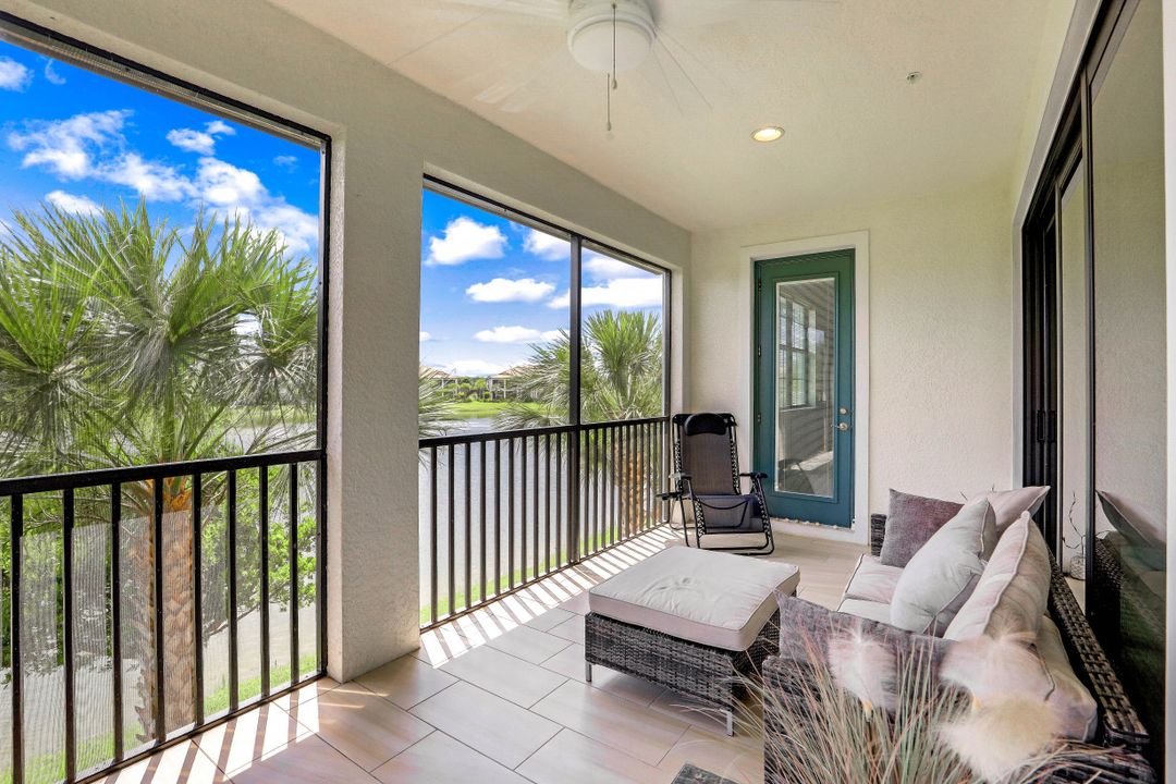 2181 Frangipani Cir  #201, Naples, FL 34120