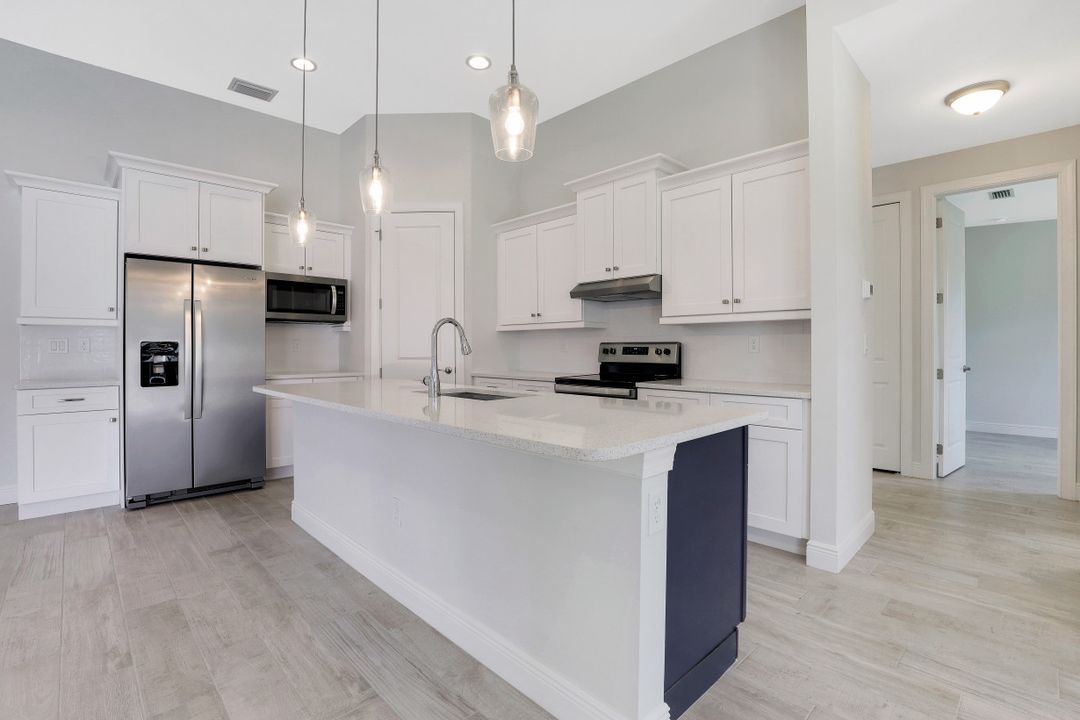 1908 SW 29th Terrace, Cape Coral, FL 33914