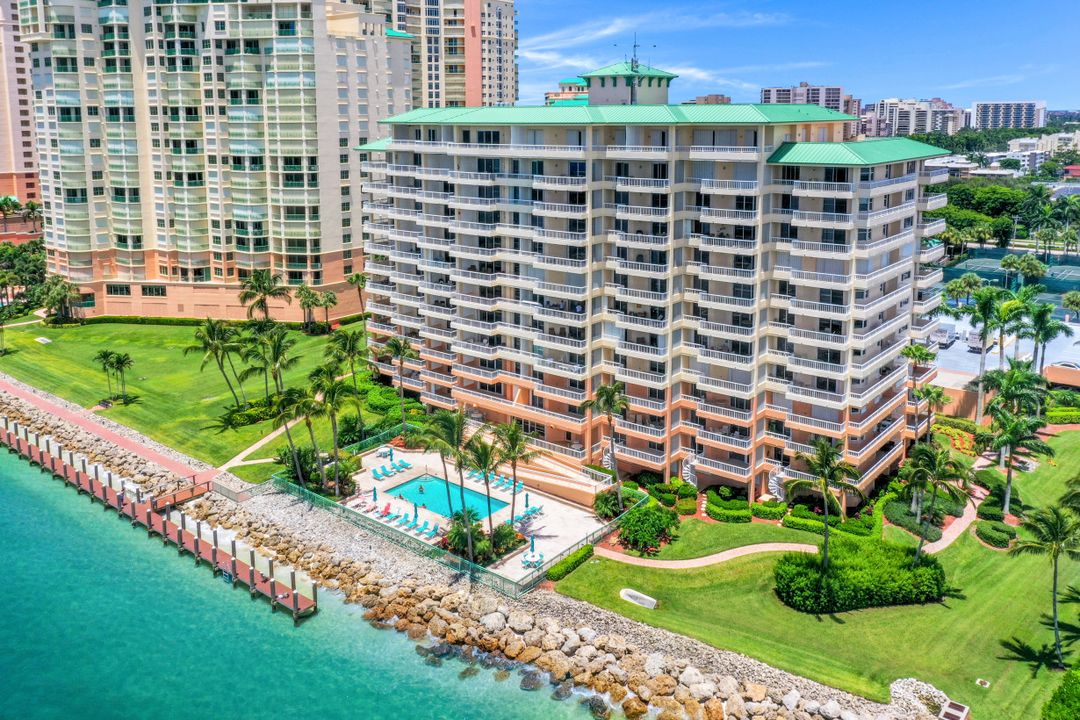 990 Cape Marco Dr #405, Marco Island, FL 34145