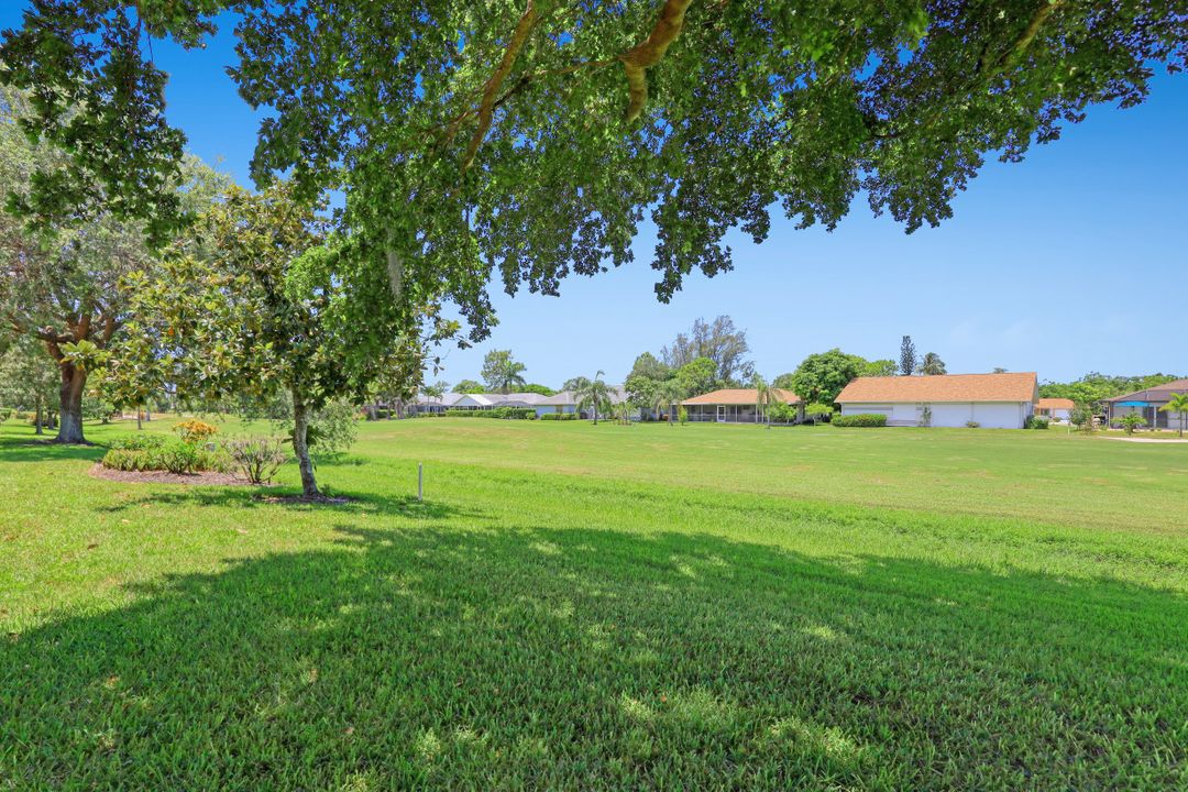 1017 Forest Lakes Dr, Naples, FL 34105