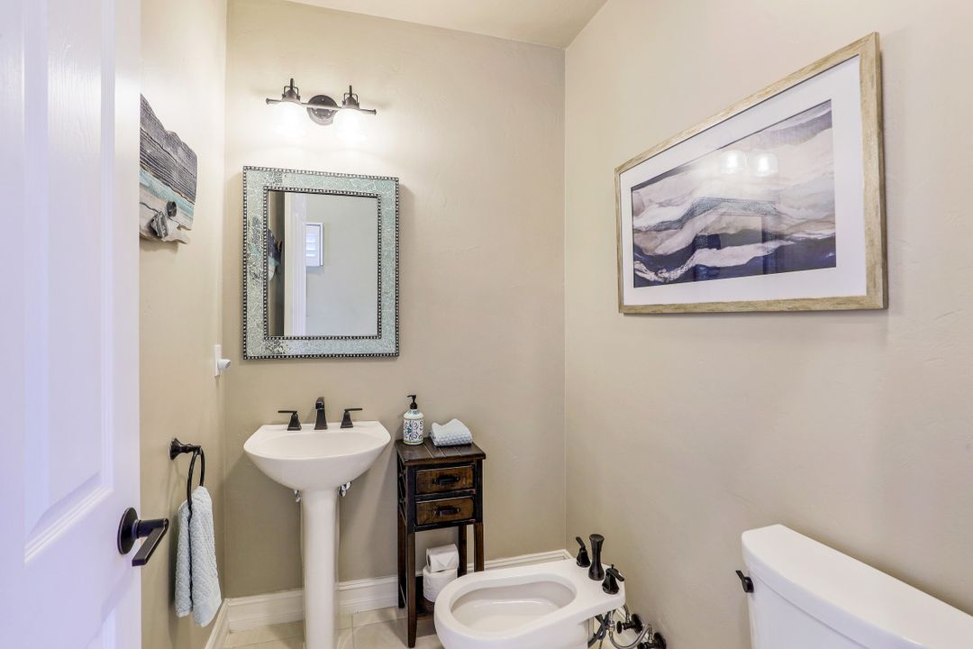 530 Taylor Ct, Marco Island, FL 34145