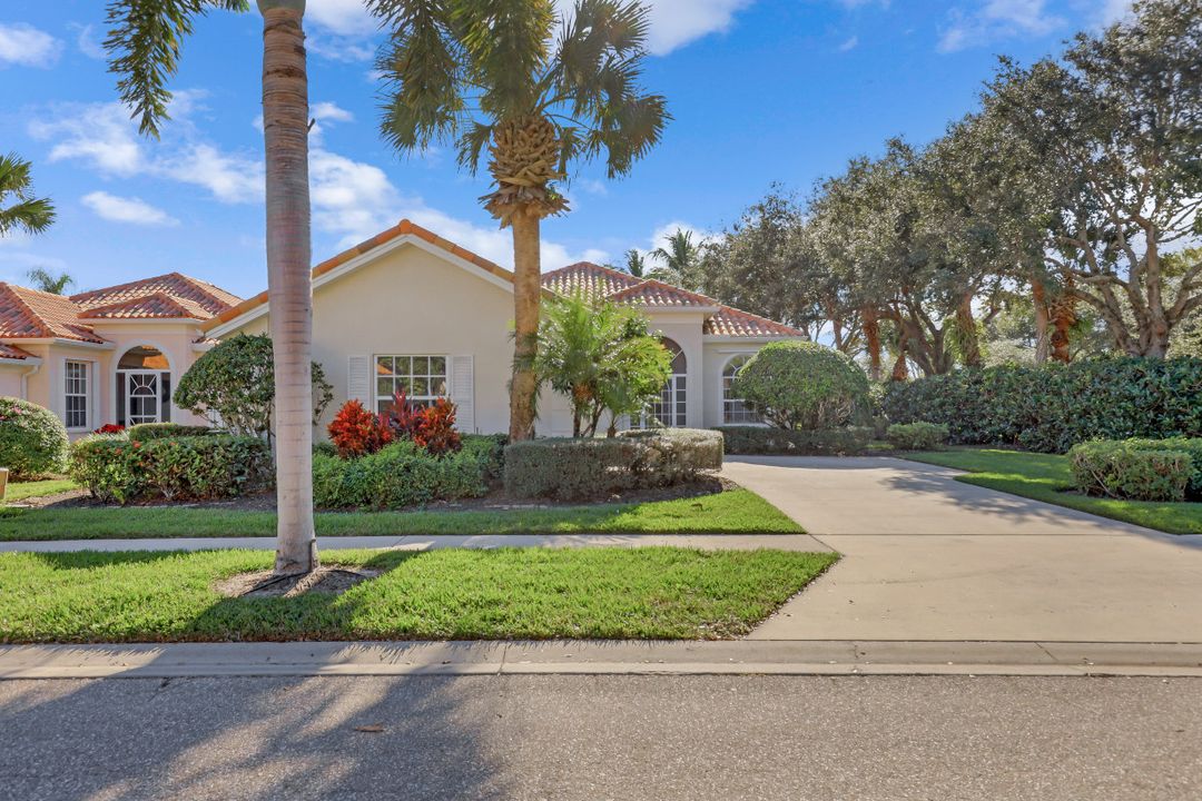 3400 Donoso Ct, Naples, FL 34109