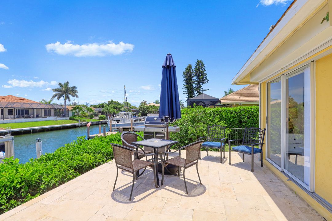 725 Plantation Ct, Marco Island, FL 34145