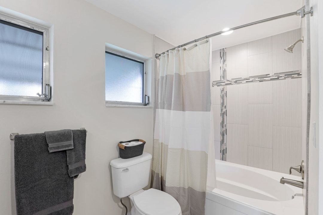 4929 SW 3rd Ave, Cape Coral, FL 33914