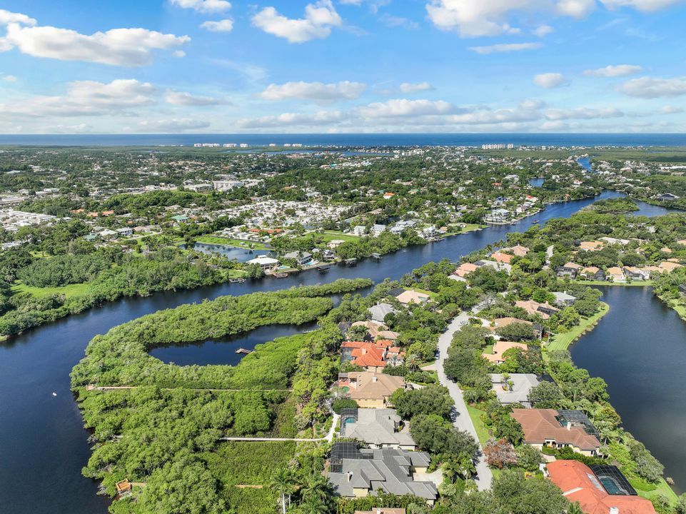 27820 Riverwalk Way, Bonita Springs, FL 34134