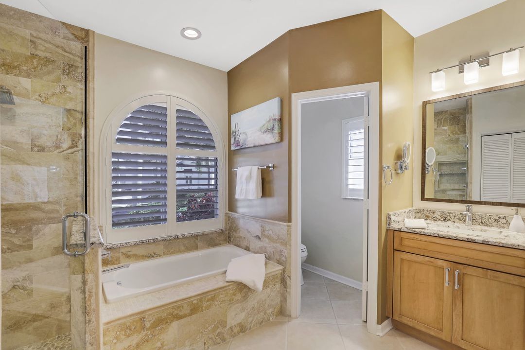 427 Swiss Ct, Marco Island, FL 34145