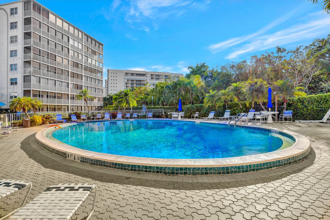 3 Bluebill Ave #206, Naples, FL 34108