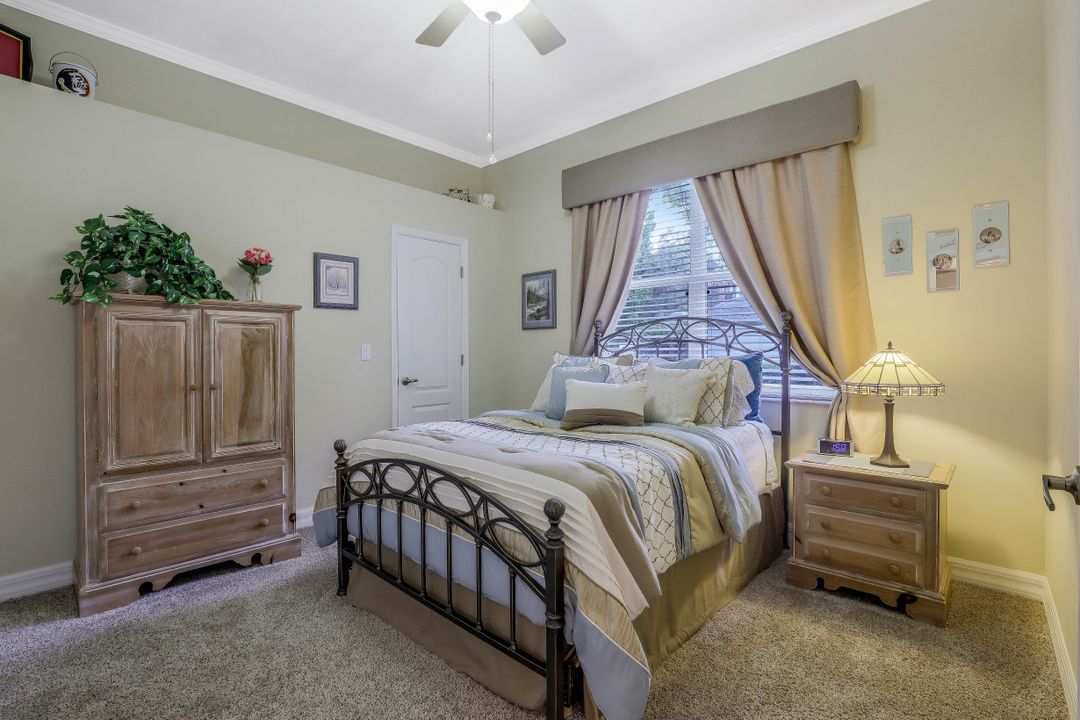 6705 Highland Pines Cir, Fort Myers, FL 33966