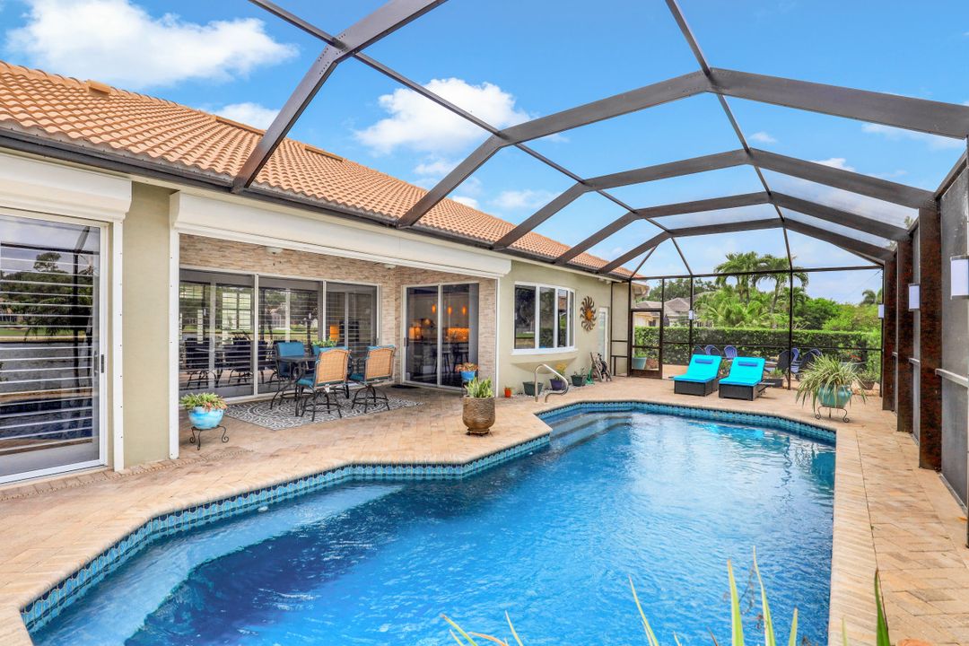 8172 Lowbank Dr, Naples, FL 34109