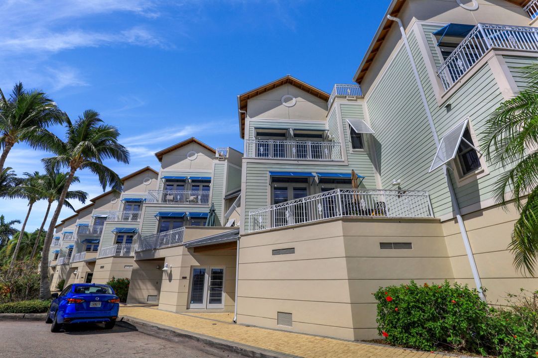 1001 10th Ave S #F3, Naples, FL 34102