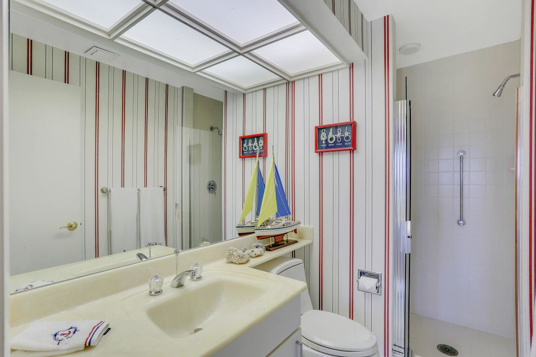 4951 Gulf Shore Blvd N #301, Naples, FL 34103