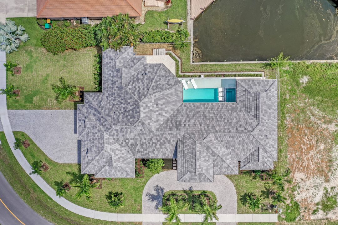 950 Bonita Ct, Marco Island, FL 34145