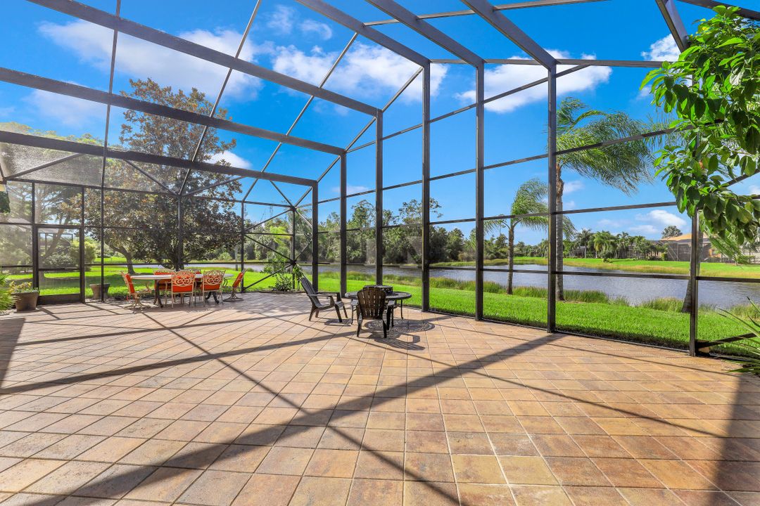 19440 Caladesi Dr, Fort Myers, FL 33967