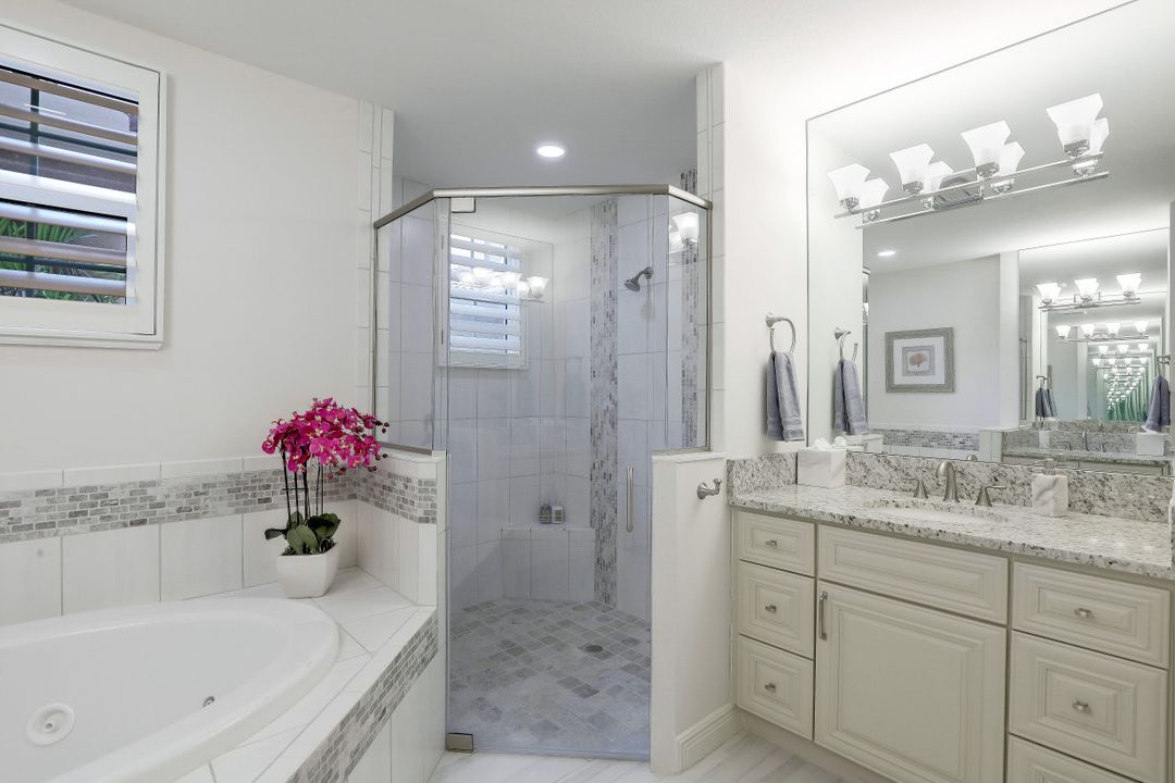 565 El Camino Real, Naples, FL 34119