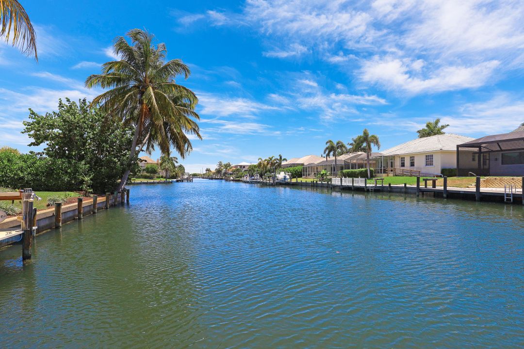 951 Olive Ct, Marco Island, FL 34145