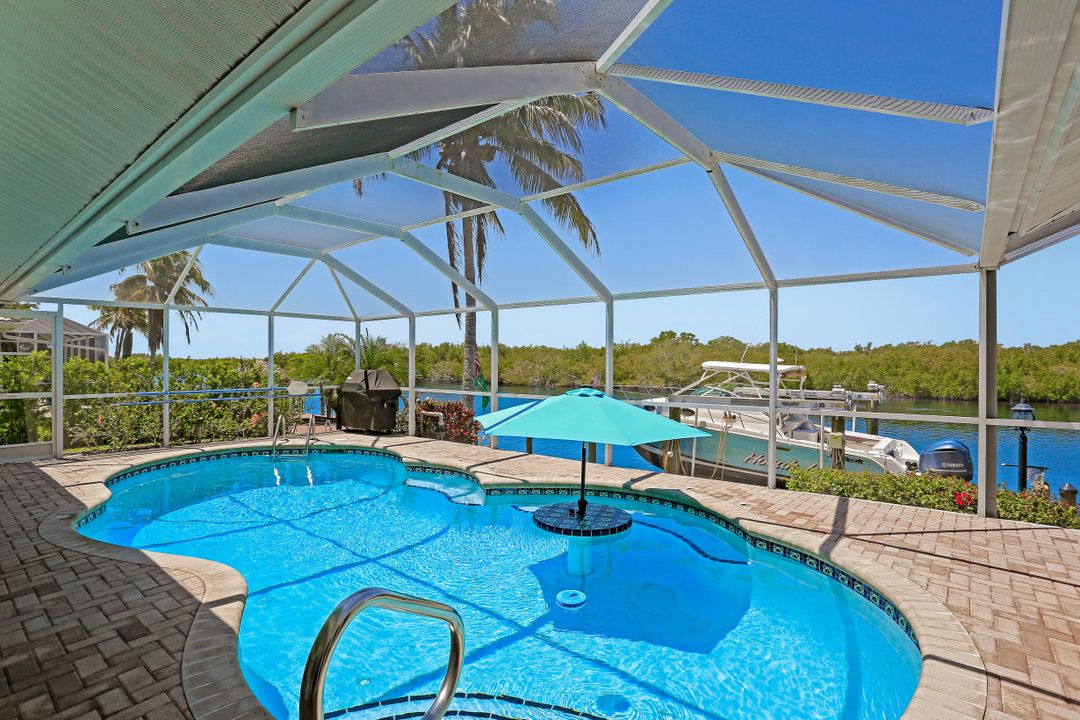 1020 NW 43rd Ave, Cape Coral, FL 33993