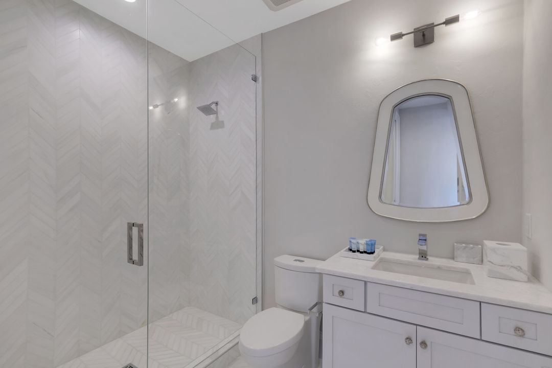 1061 Dana Ct, Marco Island, FL 34145