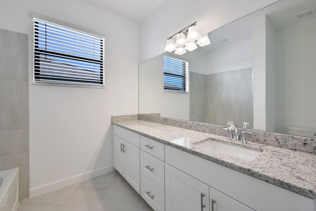14246 Pine Lodge Ln, Fort Myers, FL 33913