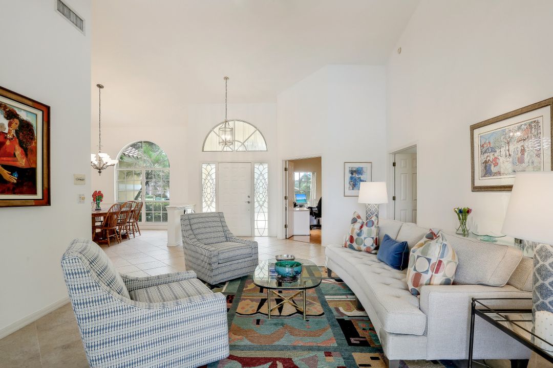 5895 Sonoma Ct, Naples, FL 34119