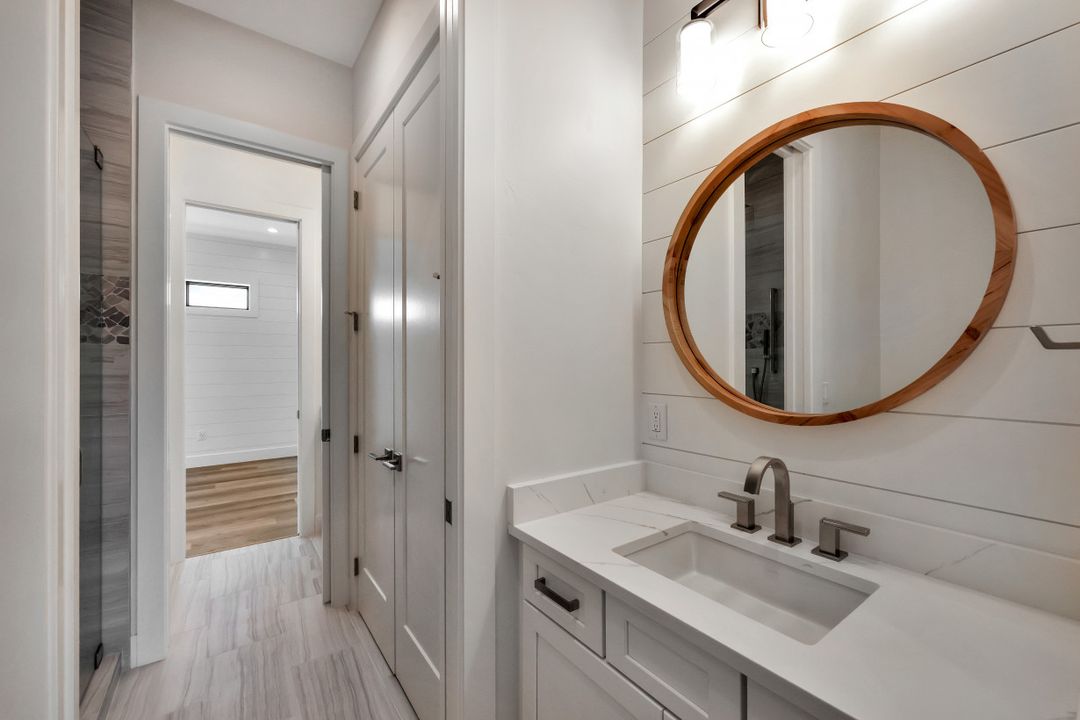 1385 Alcazar Ave, Fort Myers, FL 33901