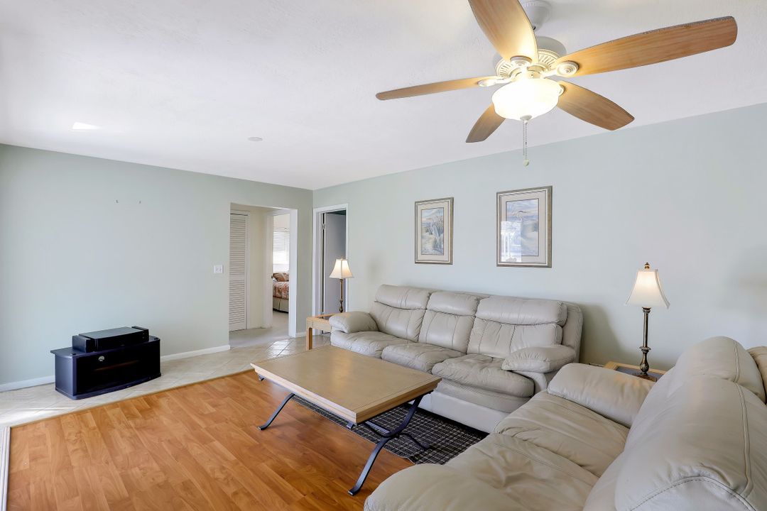 5386 Del Monte Ct, Cape Coral, FL 33904