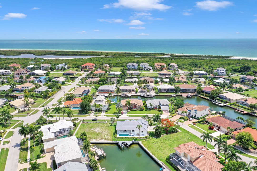 370 Cottage Ct, Marco Island, FL 34145
