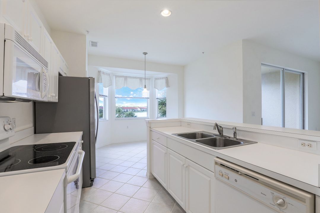 2750 Cypress Trace Cir  #2631, Naples, FL 34119