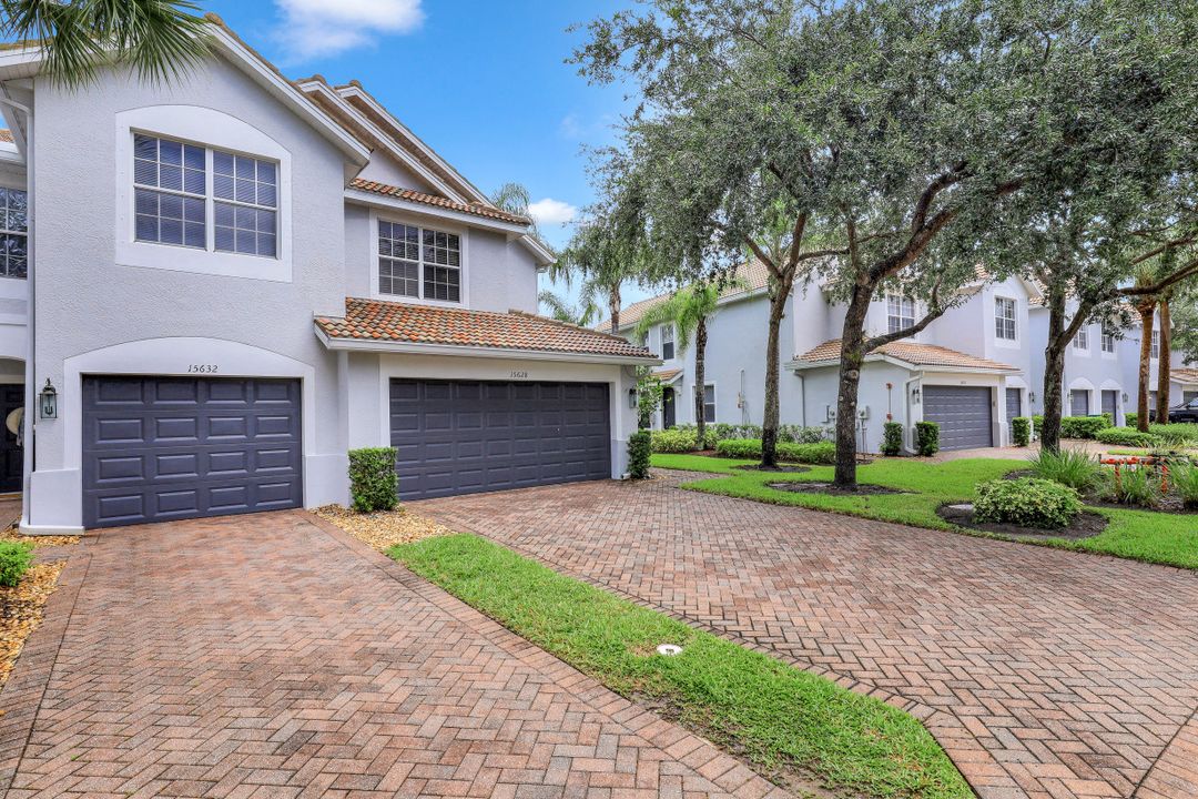 15628 Marcello Cir, Naples, FL 34110