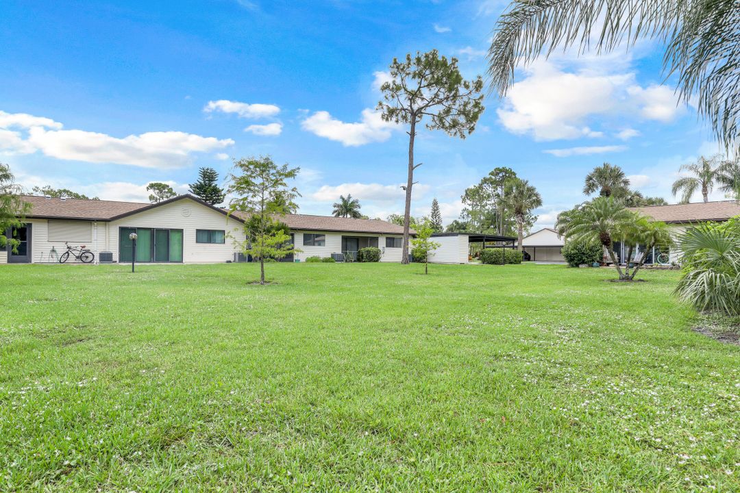 1062 Pine Isle Ln  #1062, Naples, FL 34112