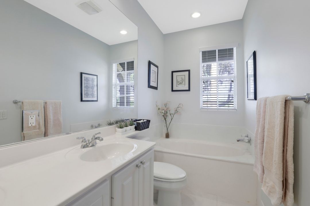 14662 Escalante Way, Bonita Springs, FL 34135