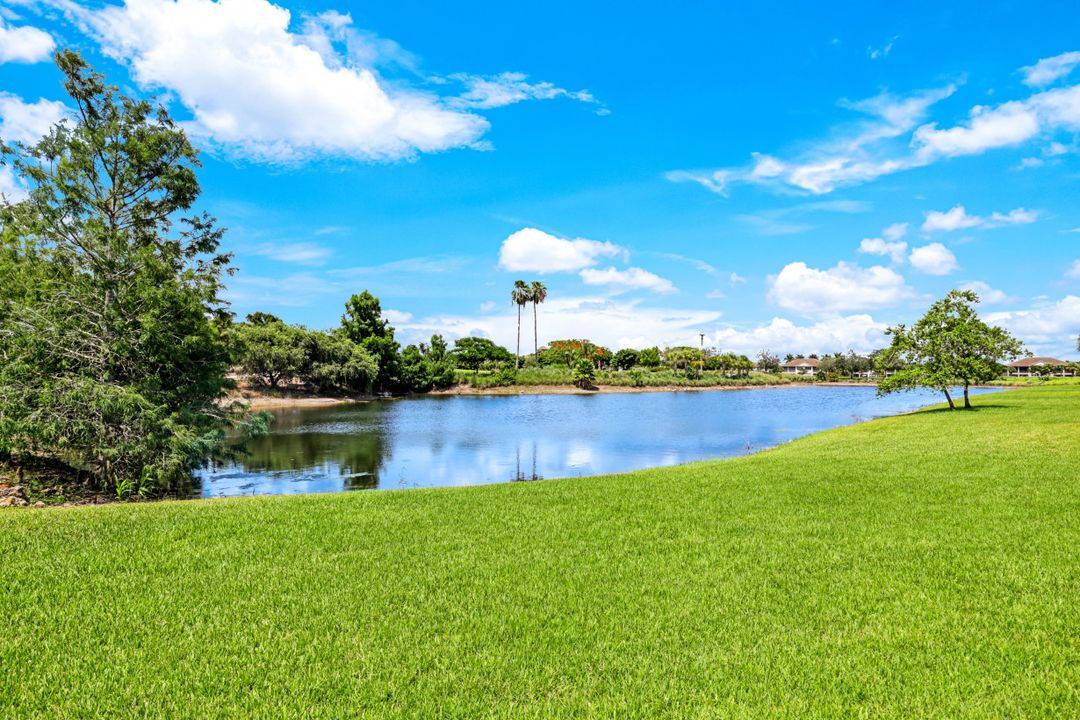 9208 Quartz Ln #4-202, Naples, FL 34120