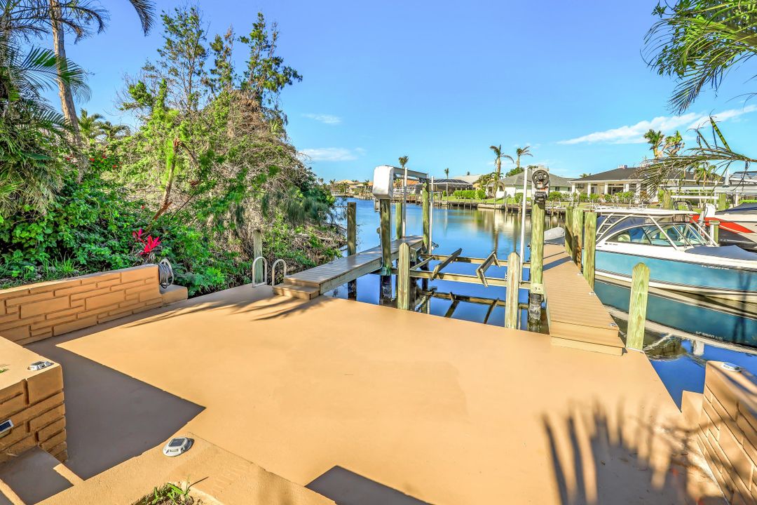 4832 Agualinda Blvd, Cape Coral, FL 33914