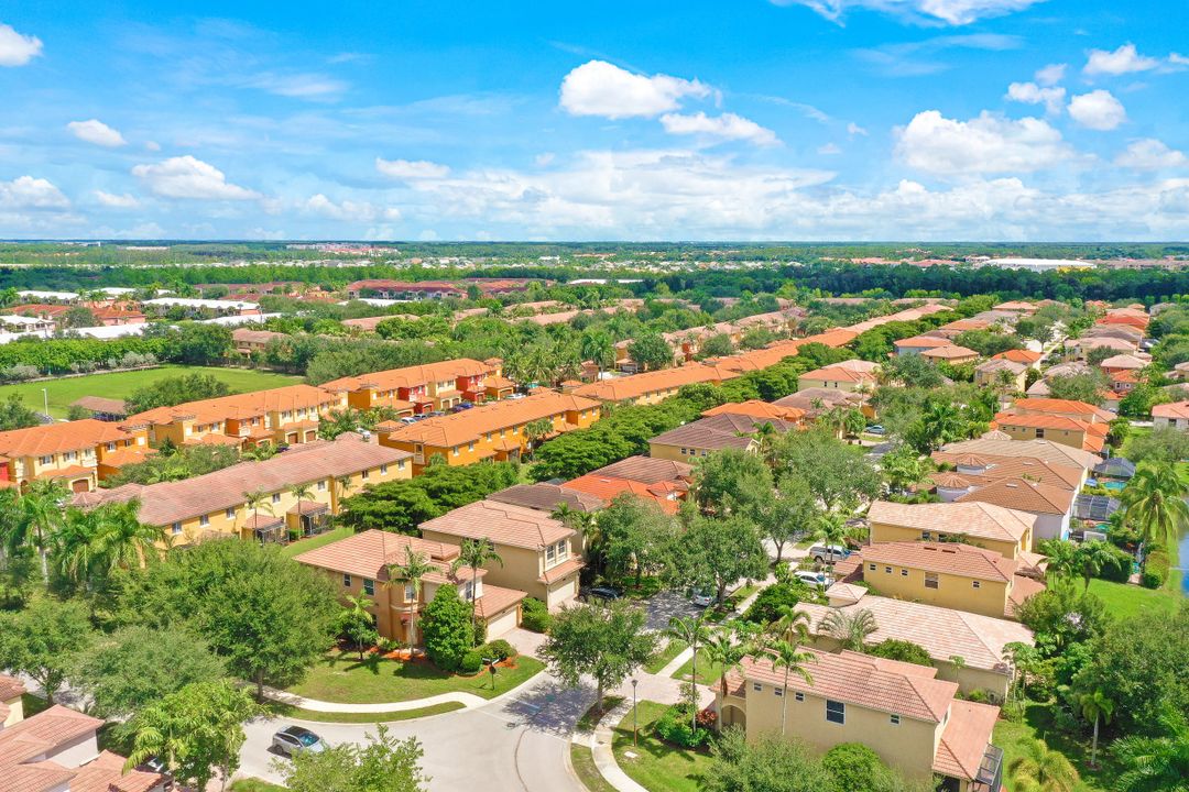 10100 N Golden Elm Dr, Estero, FL 33928