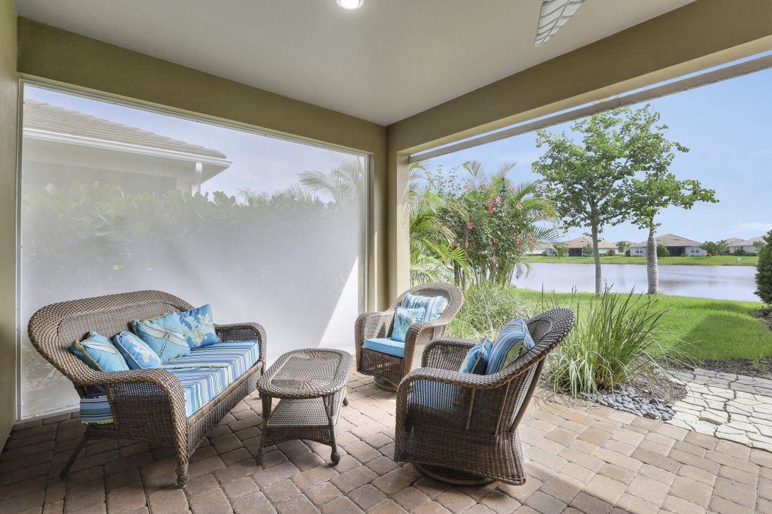 14684 Tropical Dr, Naples, FL 34114