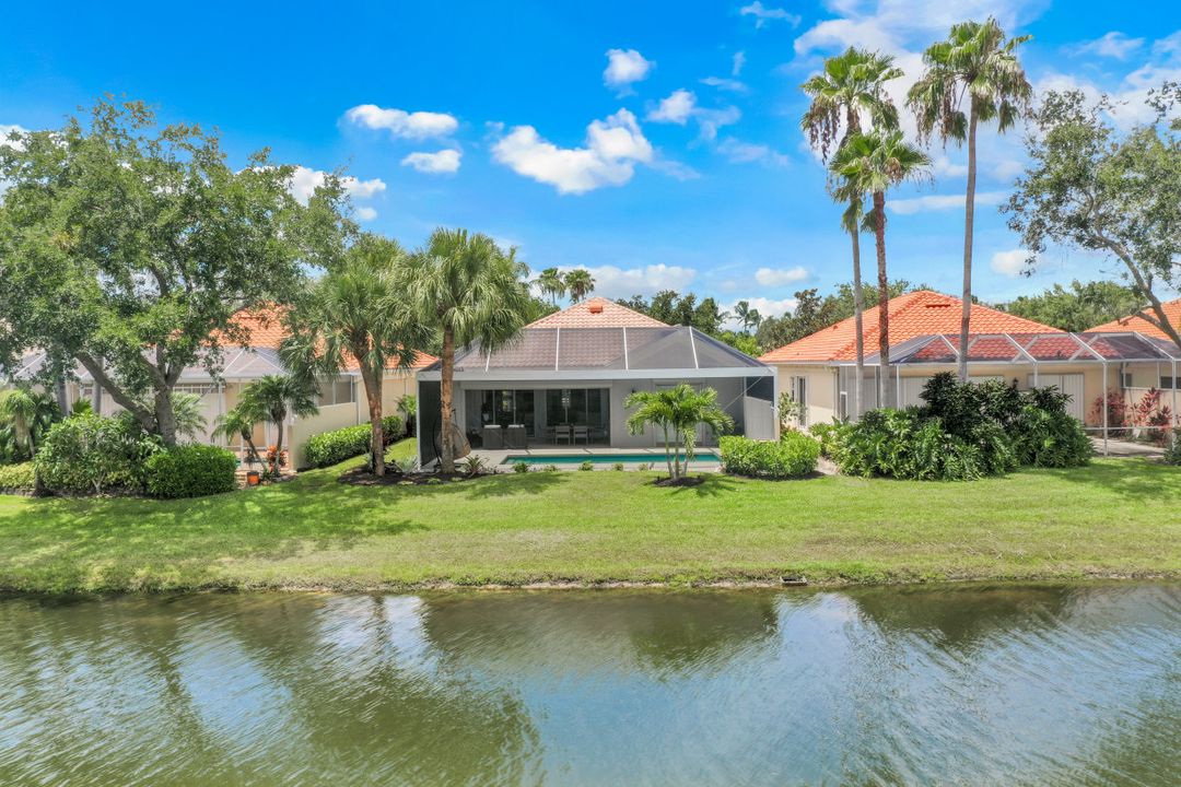 5300 Hawkesbury Way, Naples, FL 34119