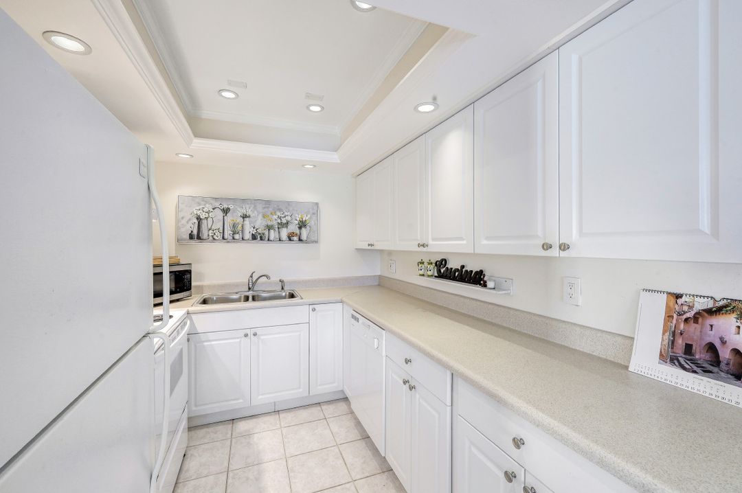 126 Harrison Rd #2, Naples, FL 34112