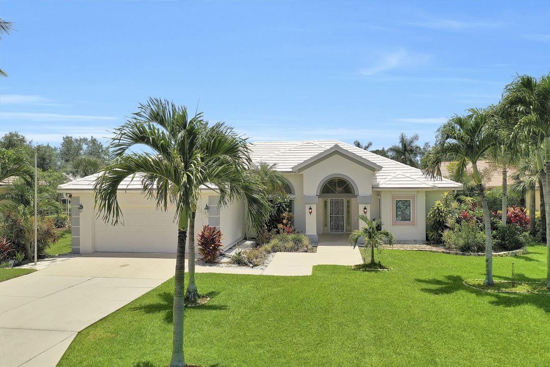 28070 Winthrop Cir, Bonita Springs, FL 34134