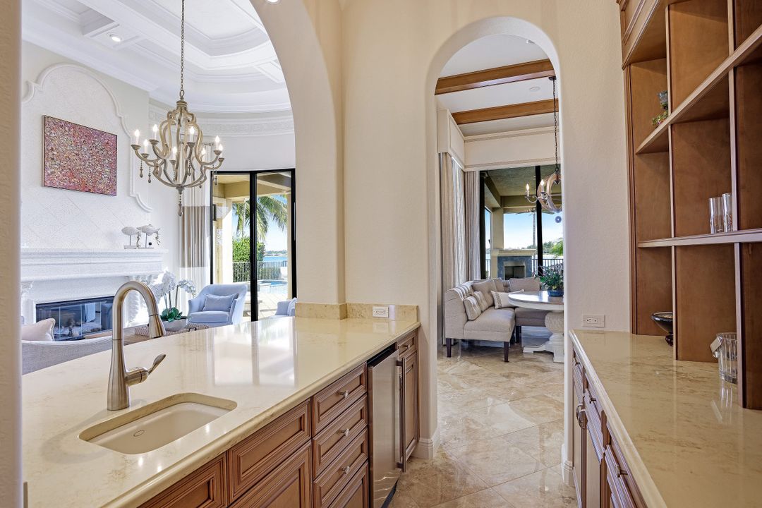 9214 Marble Stone Dr, Naples, FL 34120