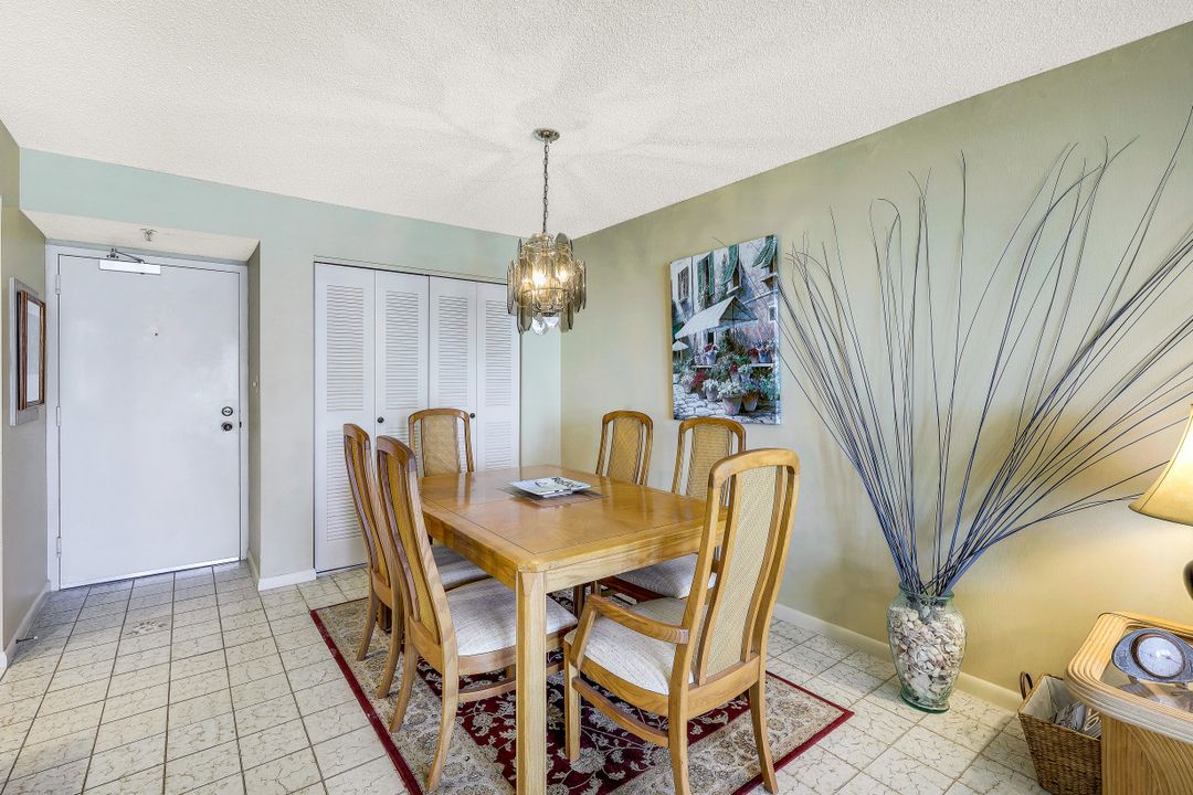 320 Seaview Ct #1210, Marco Island, FL 34145