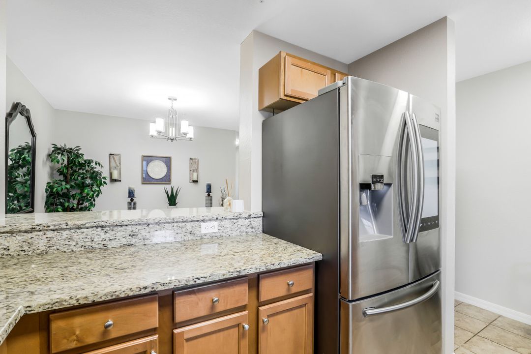 9063 Gervais Cir #1207, Naples, FL 34120