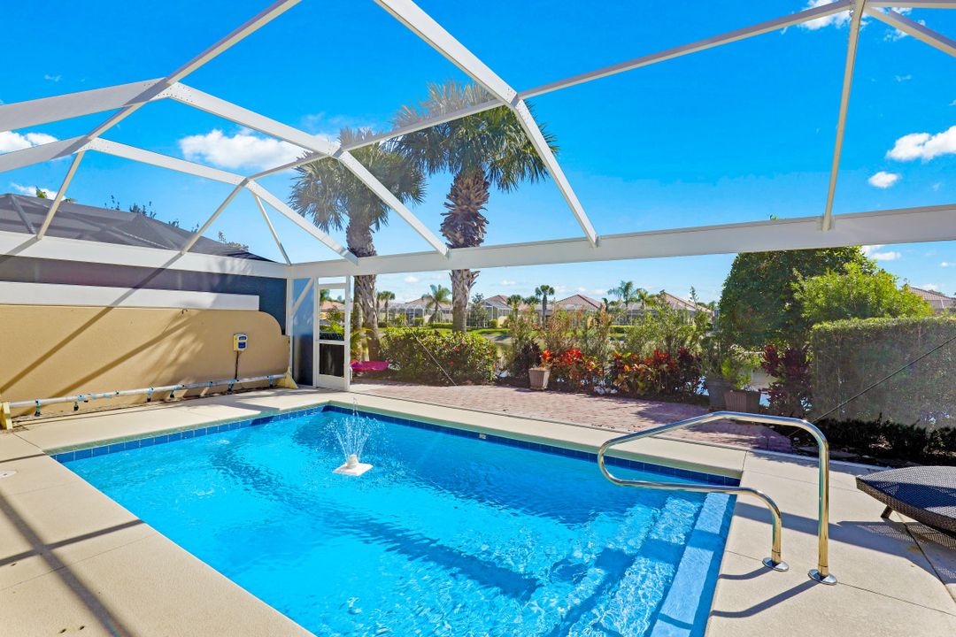 8404 Borboni Ct, Naples, FL 34114