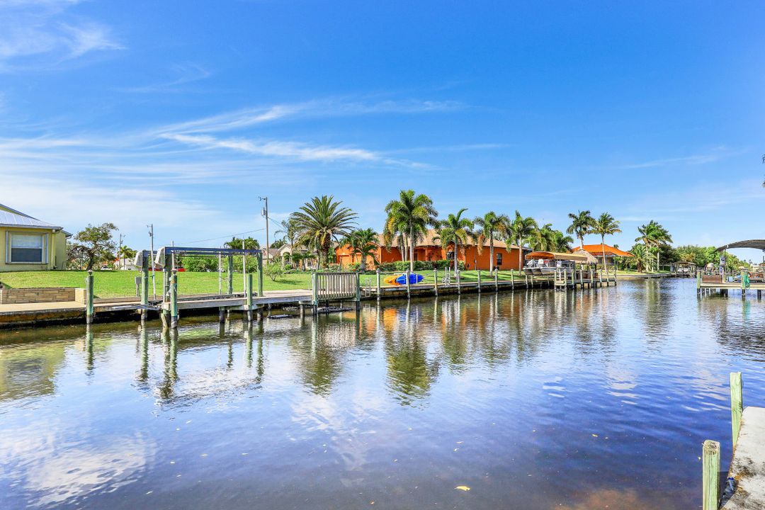 432 Mohawk Pkwy, Cape Coral, FL 33914