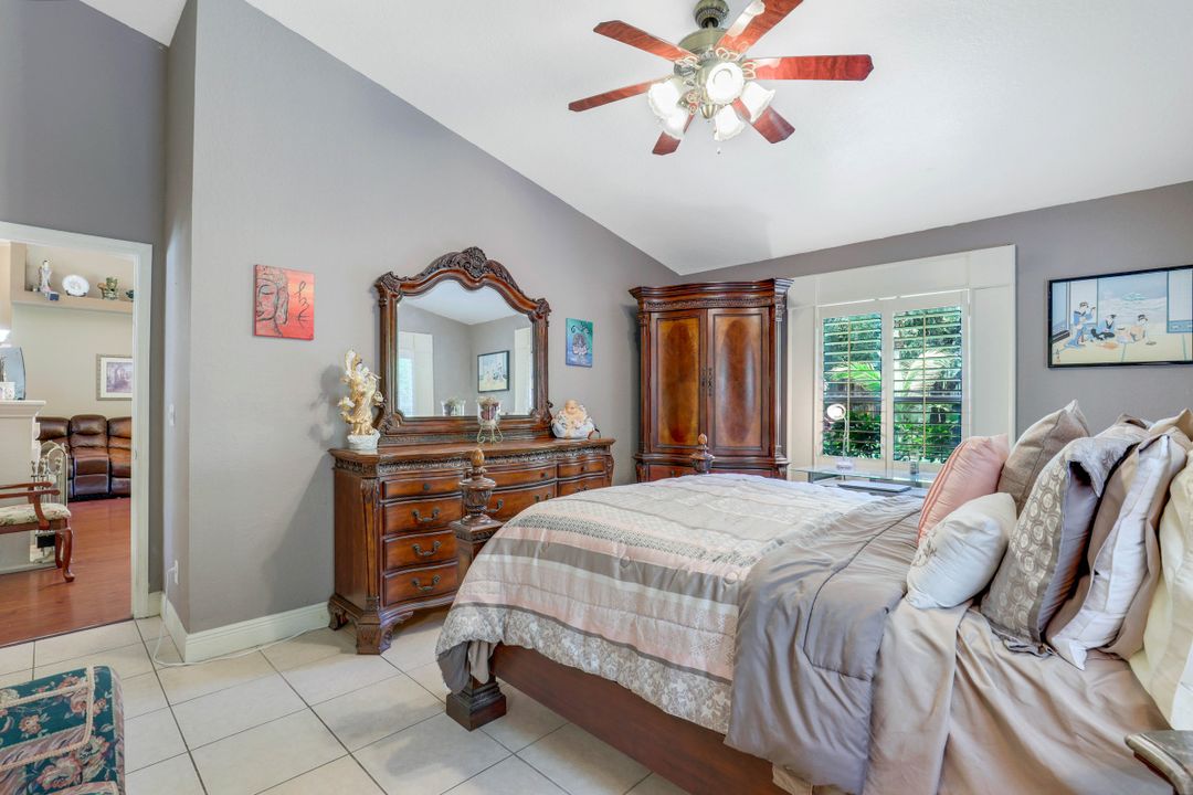 440 37th Ave NE, Naples, FL 34120