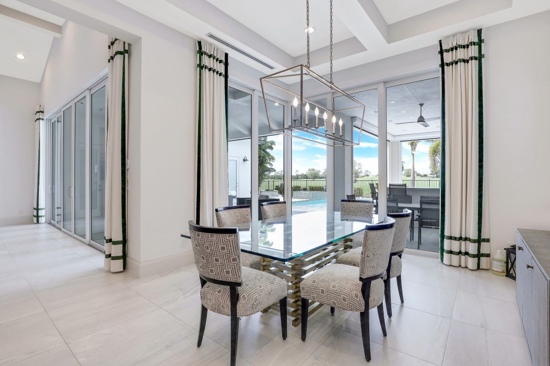 16373 Corsica Way, Naples, FL 34110