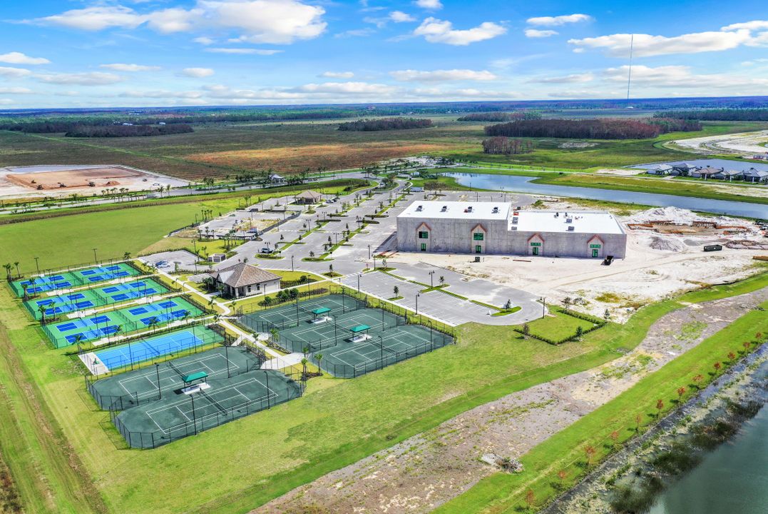 20048 Hartford Blvd, Estero, FL 33928