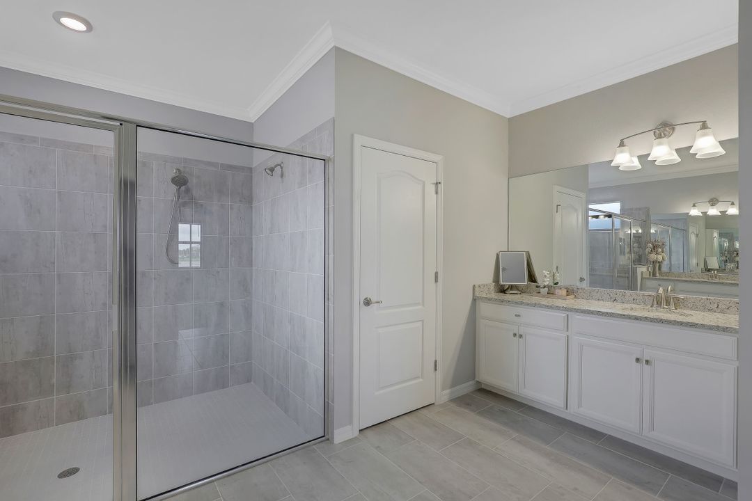 17484 Ashcomb Way, Estero, FL 33928