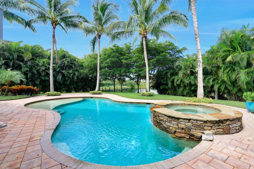 23941 Tuscany Ct, Bonita Springs, FL 34134