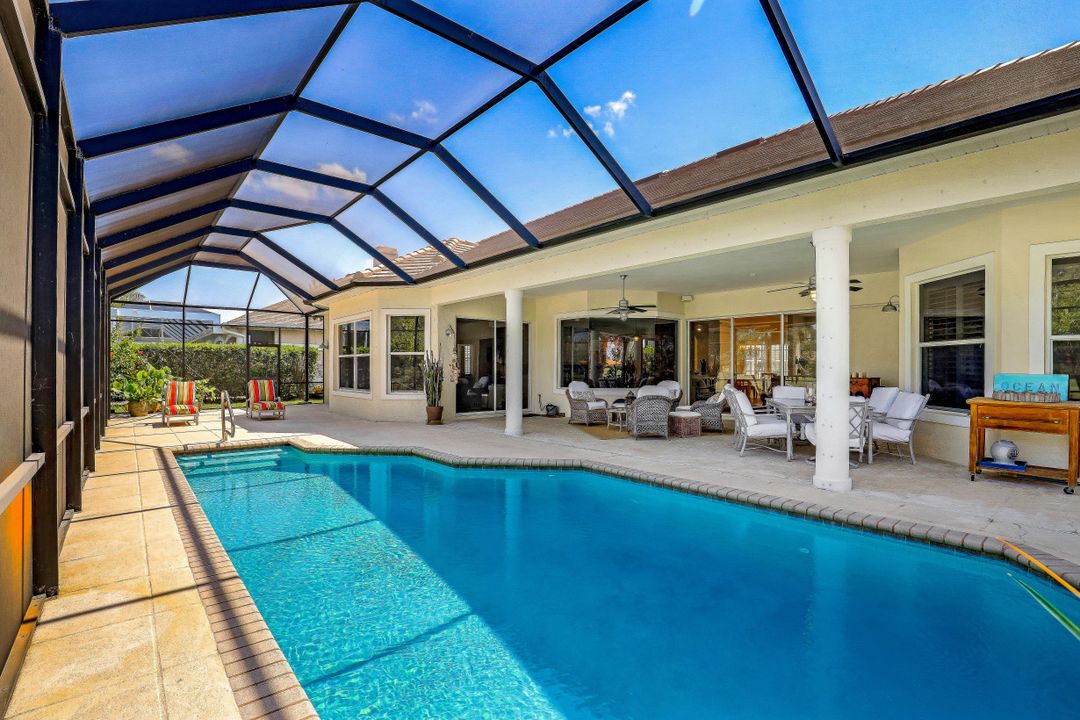 28416 Sombrero Dr, Bonita Springs, FL 34135